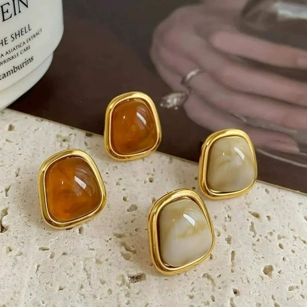 SUMENG New European Trend High Design Luxury Amber Earrings for Women Fashion French Retro Style Jewelry Girl Gift Accessories