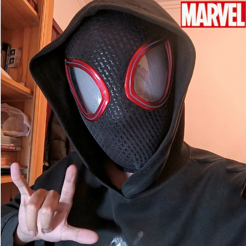 

New Mascara Miles Spiderman Headgear Cosplay Moving Eyes Electronic Mask Spider Man 1:1 Remote Control Toy For Adults Kids Gift