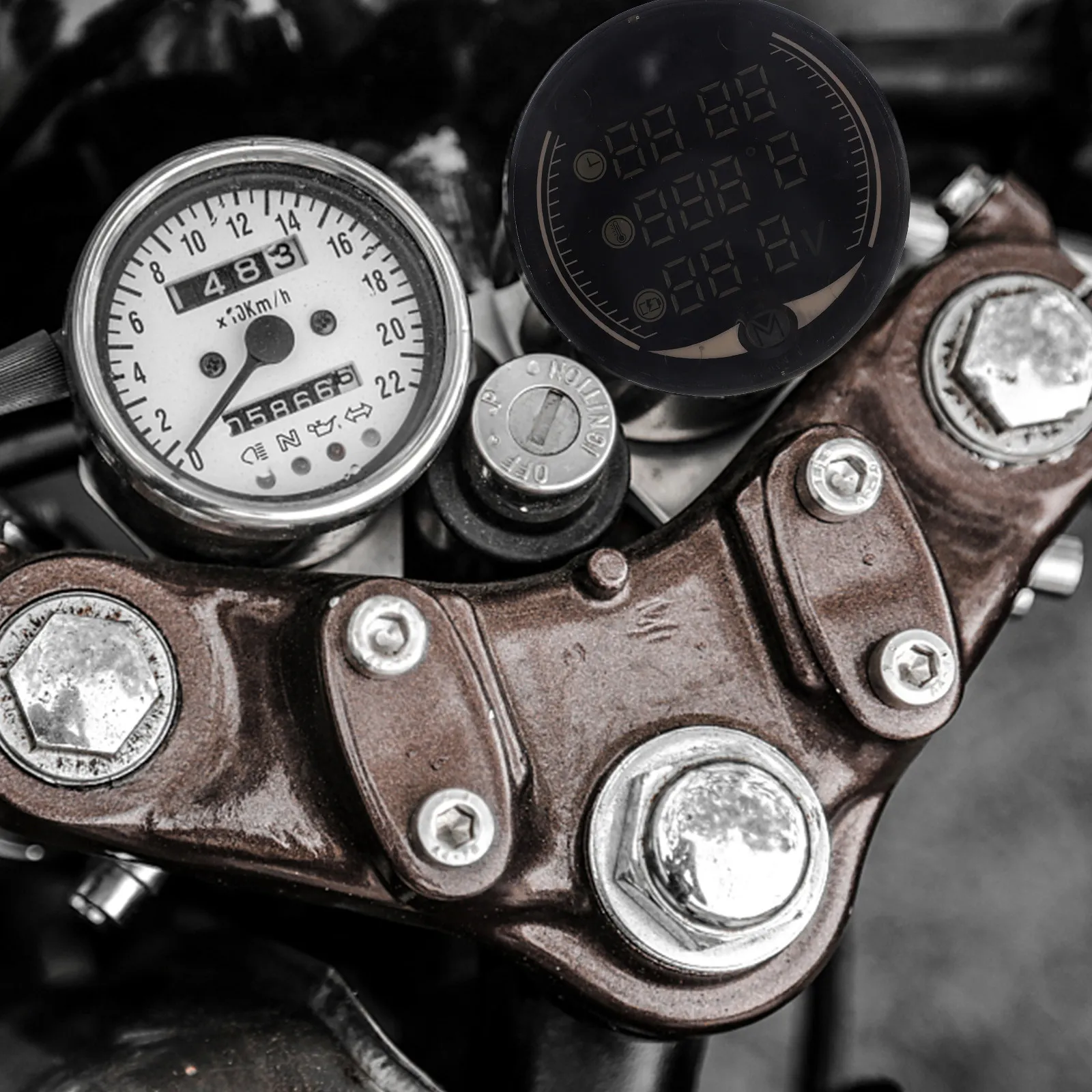 1Pcs Waterproof Voltmeter Motorcycle Voltage Digital LCD Temperature Dustproof Real-time Detection