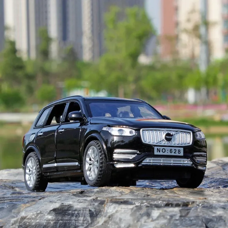 VOLVO XC90 SUV modelo de coche de aleación, vehículos de juguete de Metal fundidos a presión, simulación de luz de sonido, coleccionables, coches