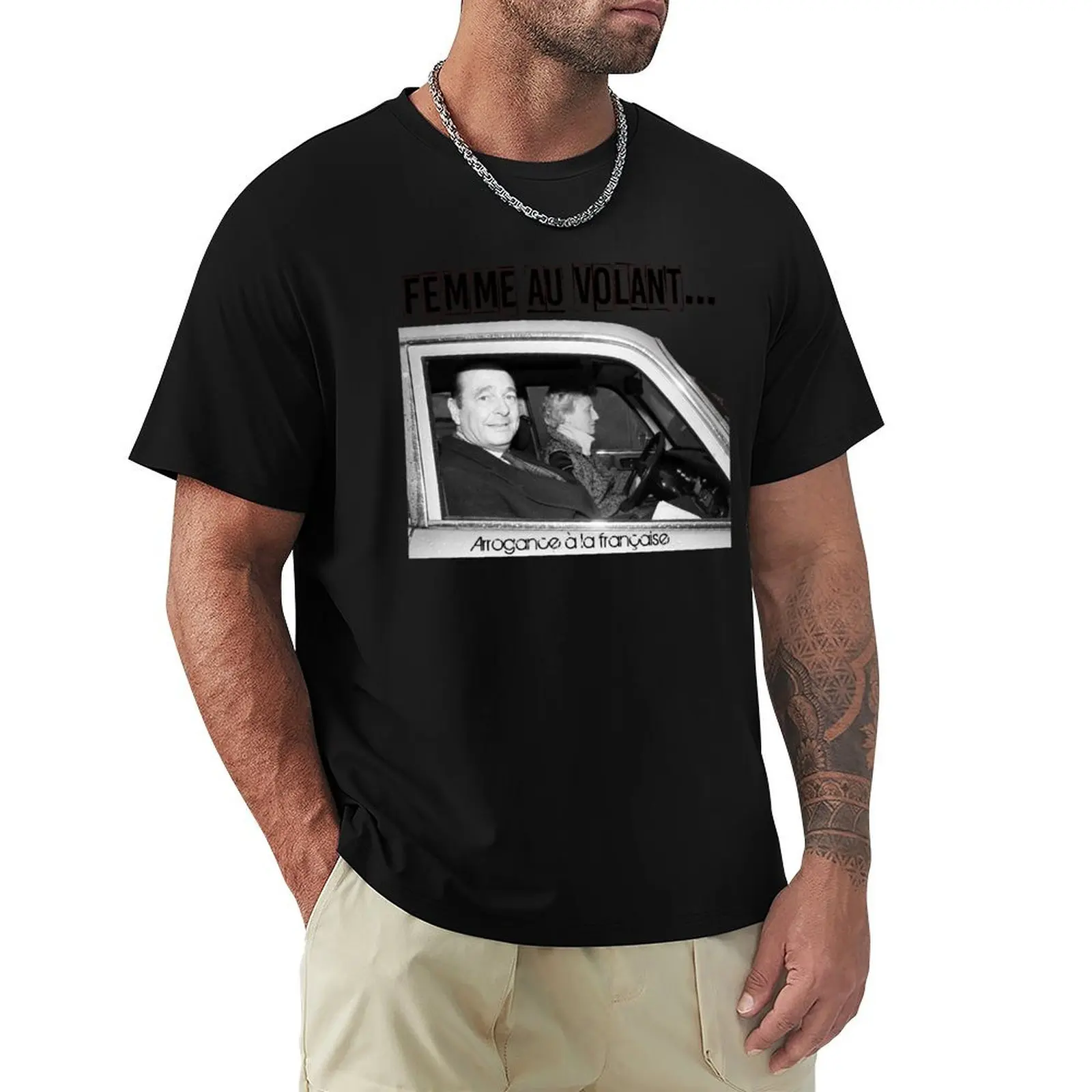 

Woman driving T-Shirt Trend Art Print T-Shirt