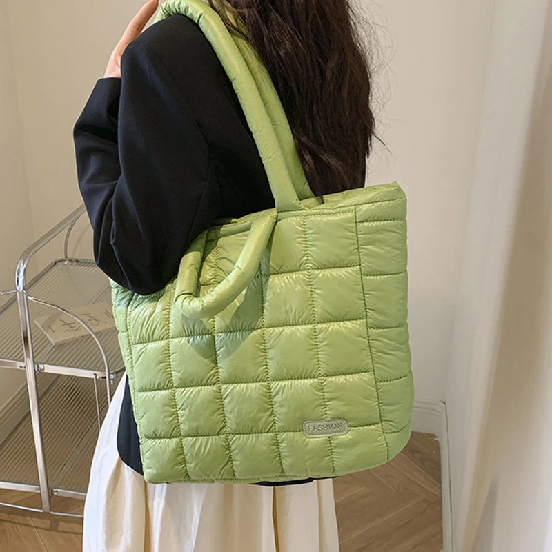 Winter Large Capacity HandBag Fashion Women Shoulder Bag Quilted Space Cotton Crossbody Bag Versatile Padded Messenger Bag