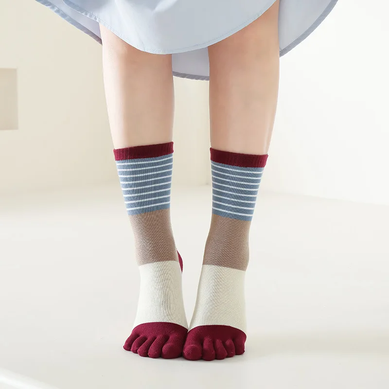 5 Pairs High Quality Women's Striped Happy Socks with Fingers Colorful Cotton Designer Sock Autumn Winter Mid-tube Toe Socks