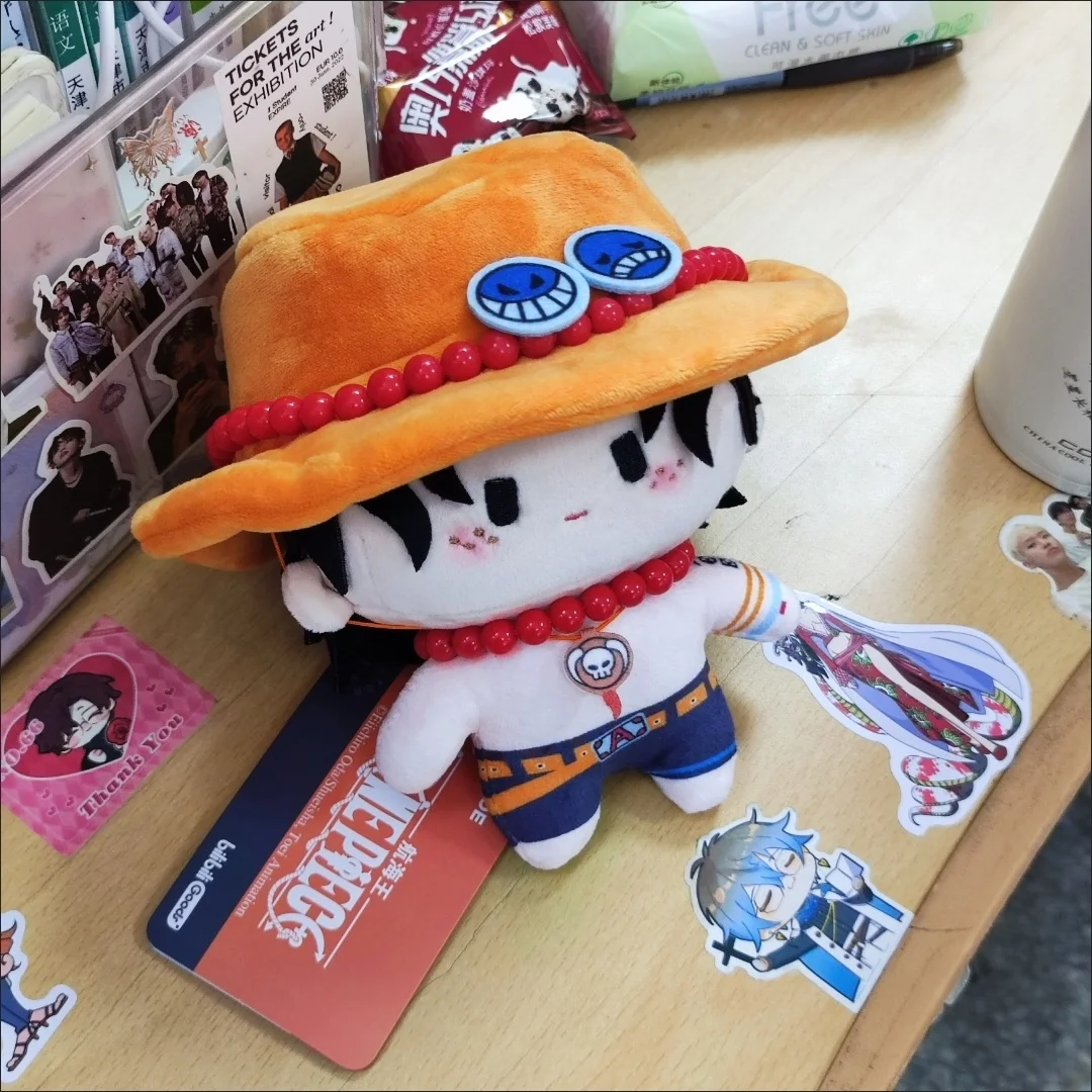 2024 الأصلي قطعة واحدة أنيمي الشكل لطيف أفخم لوفي طبعة Sauron Ace أفخم ظهره القش قبعة مظلة هدية عيد ميلاد