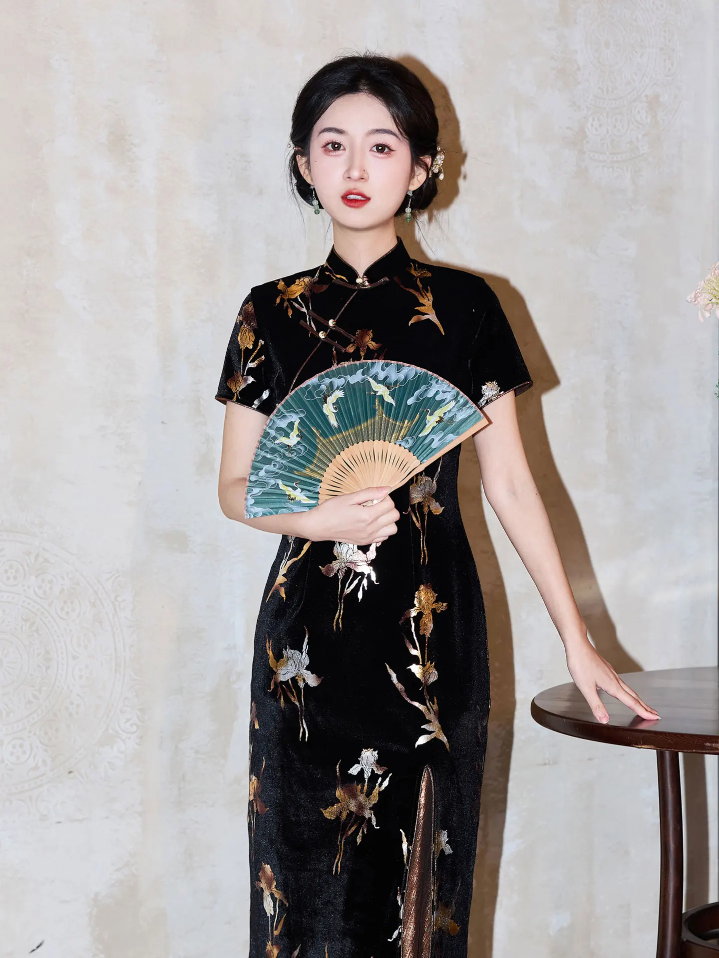 

Элегантное винтажное китайское платье для женщин: новая версия, высококачественное, изысканное, длинное, из бархатной ткани