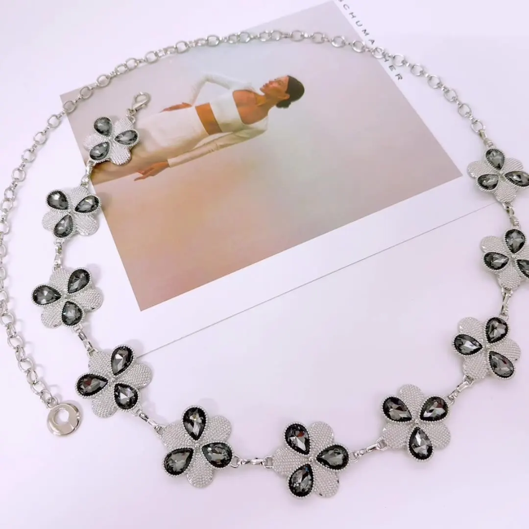 Cintura in metallo vintage elegante alla moda per donna Nuova cintura per gonna punk con motivo intagliato con catena in vita stile primavera estate