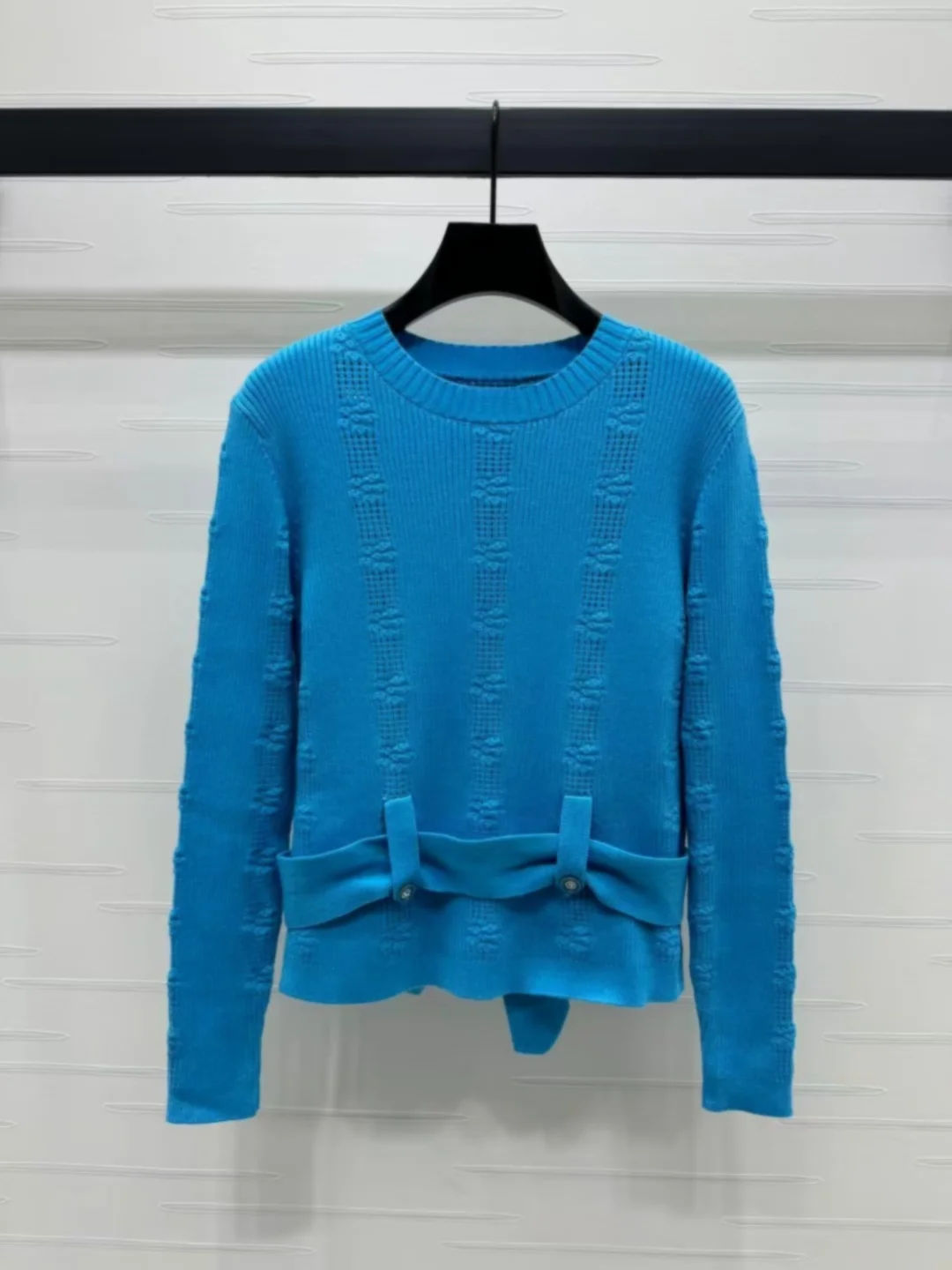 High end customized women's hollow waistband long sleeved sweater