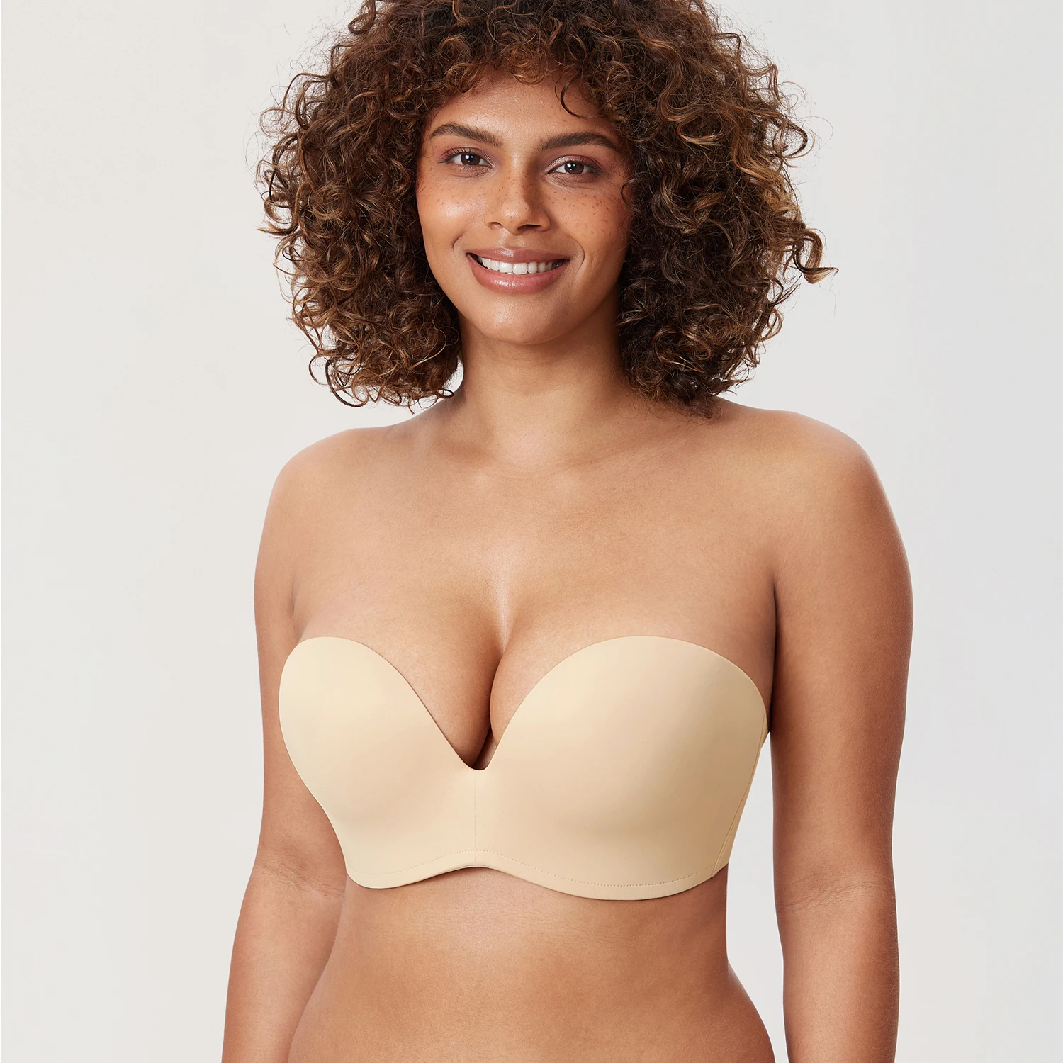 DELIMIRA Women's Push Up Strapless Bra for Big Busted Seamless Plunge Slightly Lined Support Lift Plus Size Invisible D DD E F