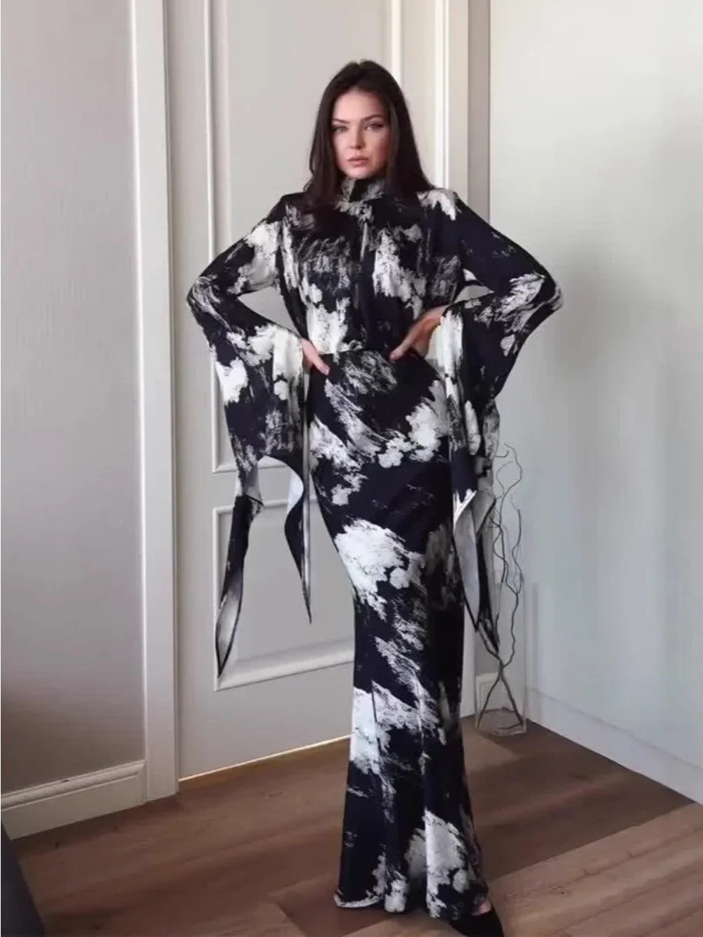 

Ид женское платье мусульманская Абая атласный принт Vestidos Largos вечерние кафтан Джалабия Рамадан длинные платья Дубай арабский длинный халат 2026