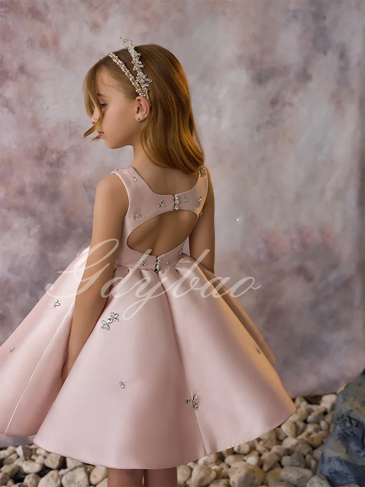 

Атласное платье с цветочным узором для девочек с хрустальной аппликацией длиной до колена для свадьбы, детские платья принцессы на заказ для дня рождения, первого причастия