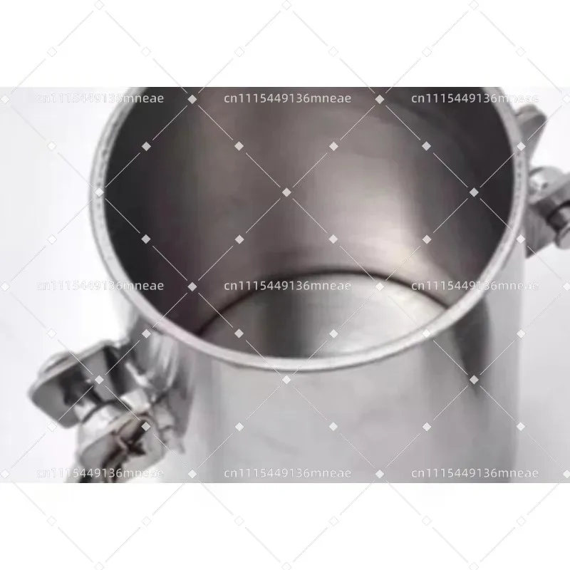 Stainless Steel Liquid Storage Vessel Side Outlet Pressure Adjustment Fitting Industrial Fluid Holding Component