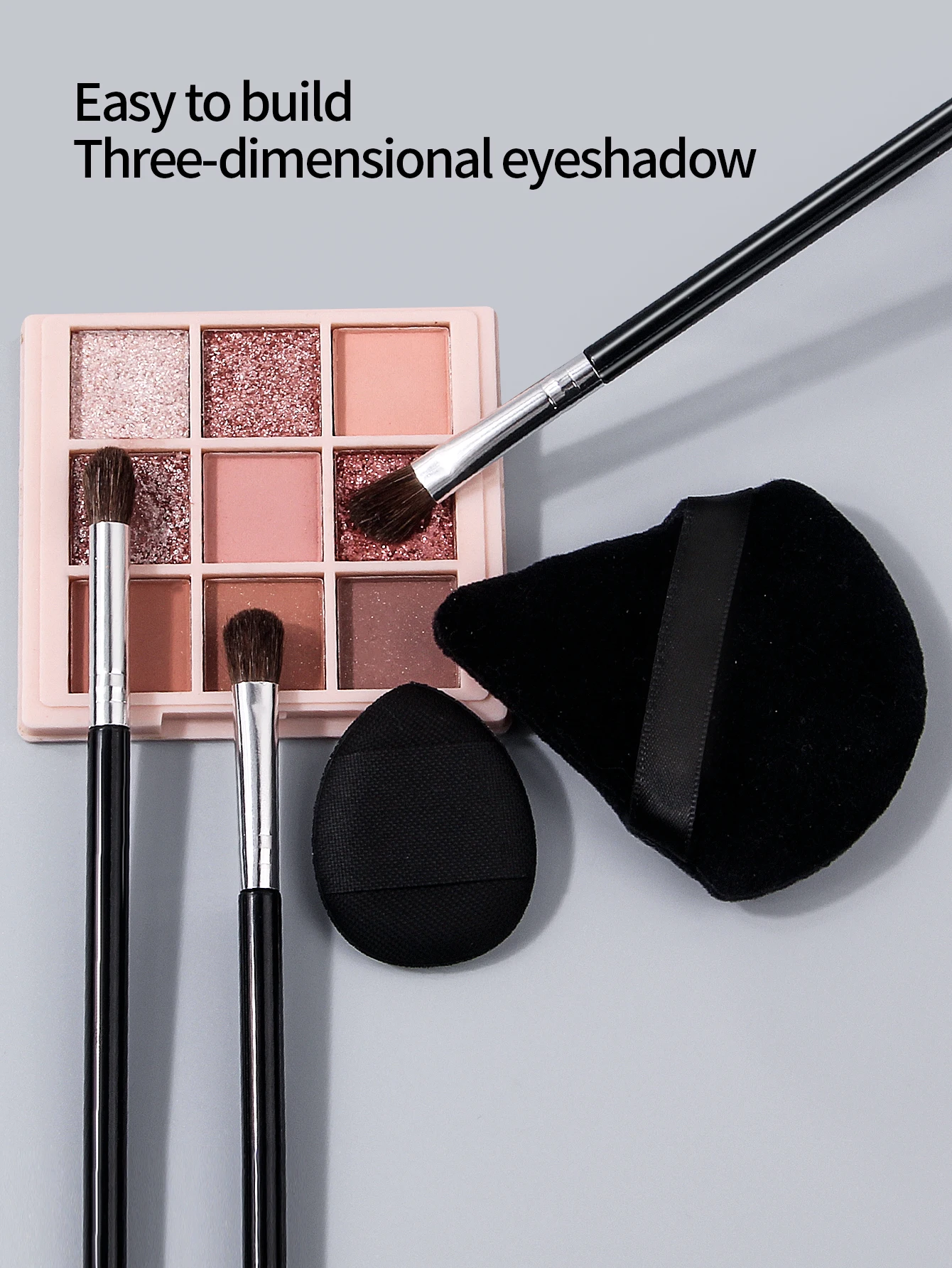 Zestaw premium 6 szt.: Miękkie pędzle do makijażu oczu i dwustronne puszki do pudru w kształcie wachlarza oraz puszka do pudru do korektora na palec.