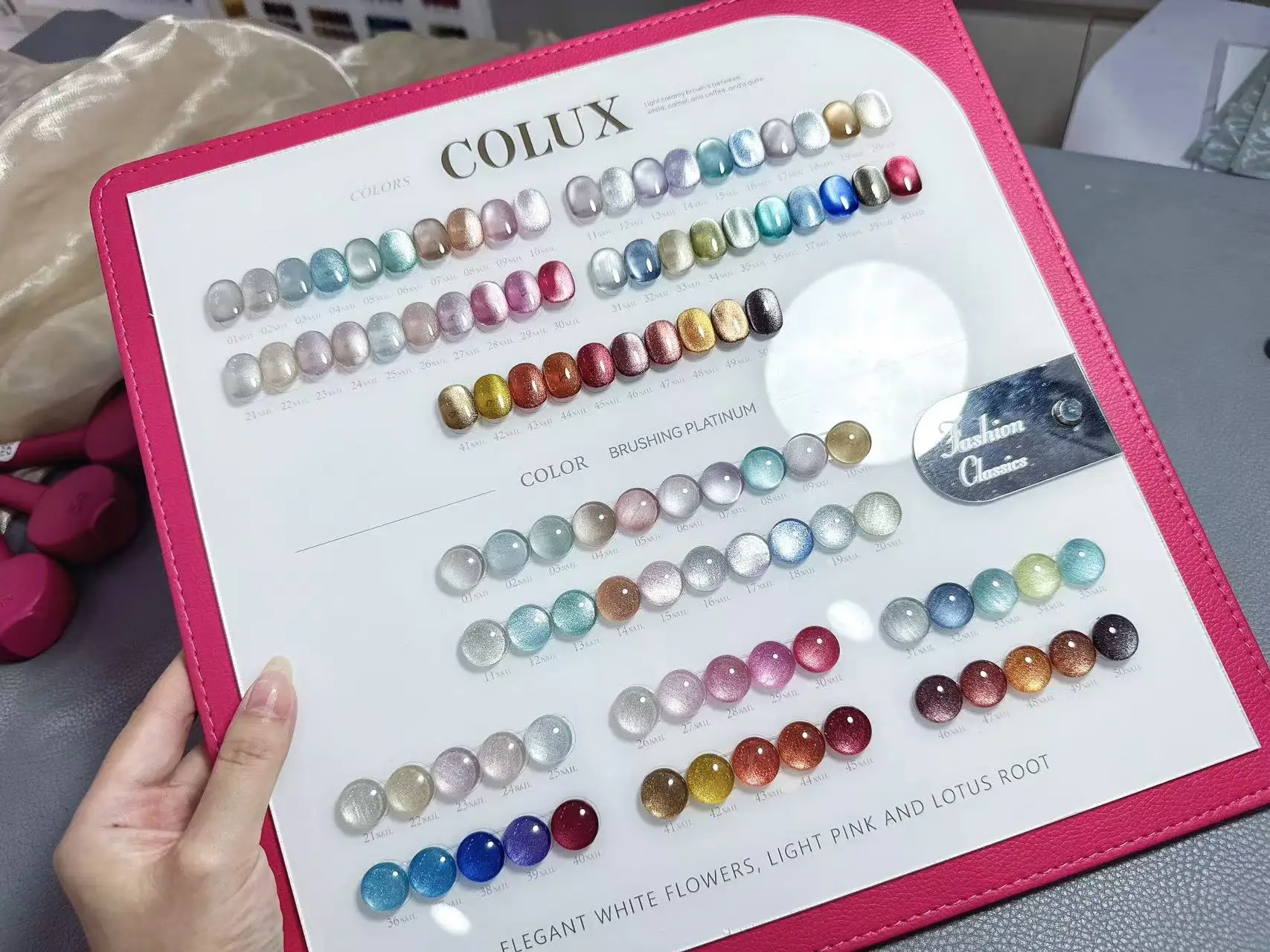 COLUX Multicolor 50 colors Cat eye Nail gel set 2024 New Hot sale Nail art kit Nail salon Fashion Non-toxic UV gel Wholesale