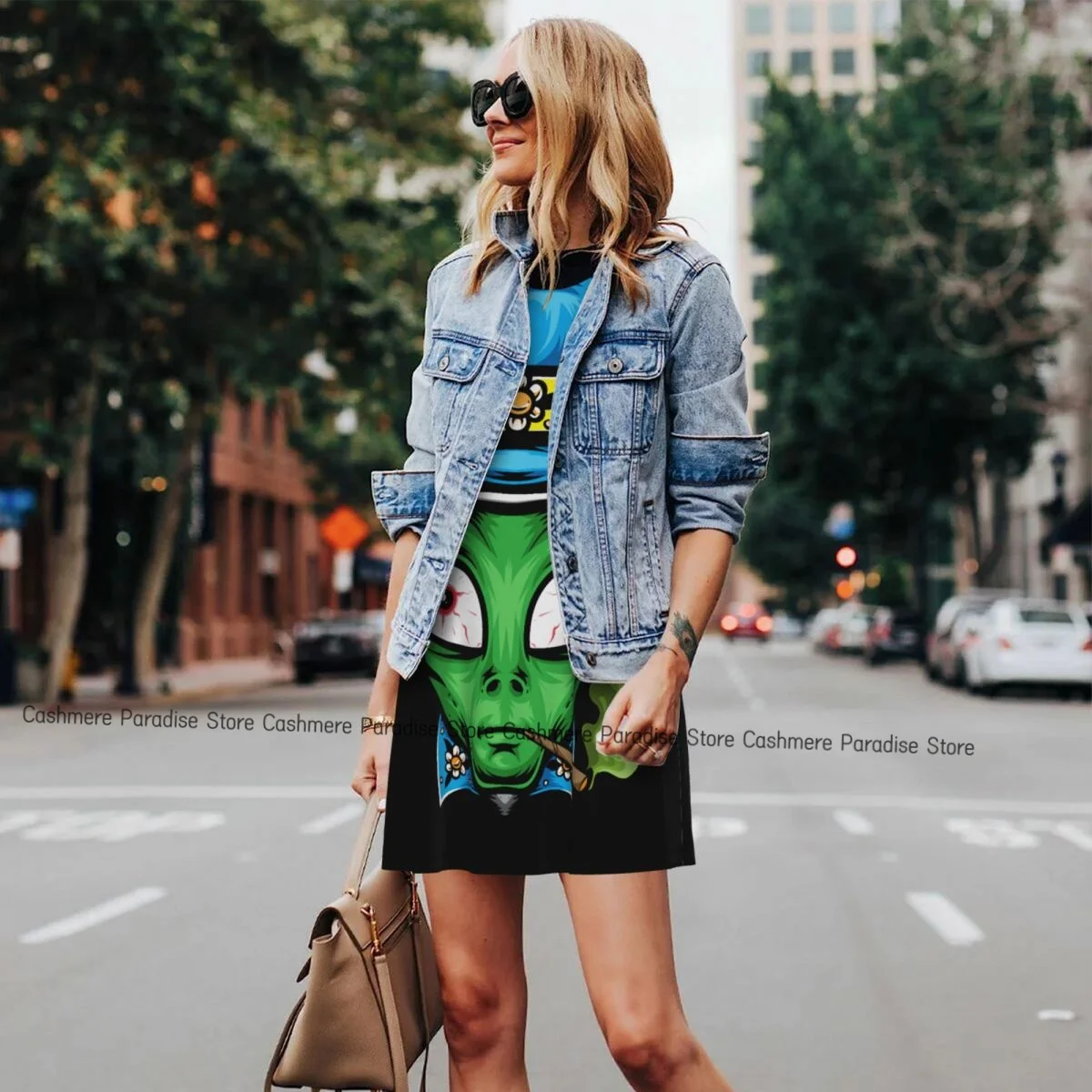 レディースカジュアル膝丈ワンピース エイリアン柄 Oネック ノースリーブワンピース