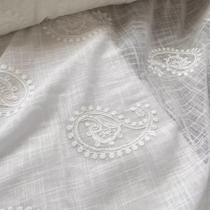 

Ins Style Linen Cotton Cloth DIY White Semi-permeable Embroidery Fabric For Clothing