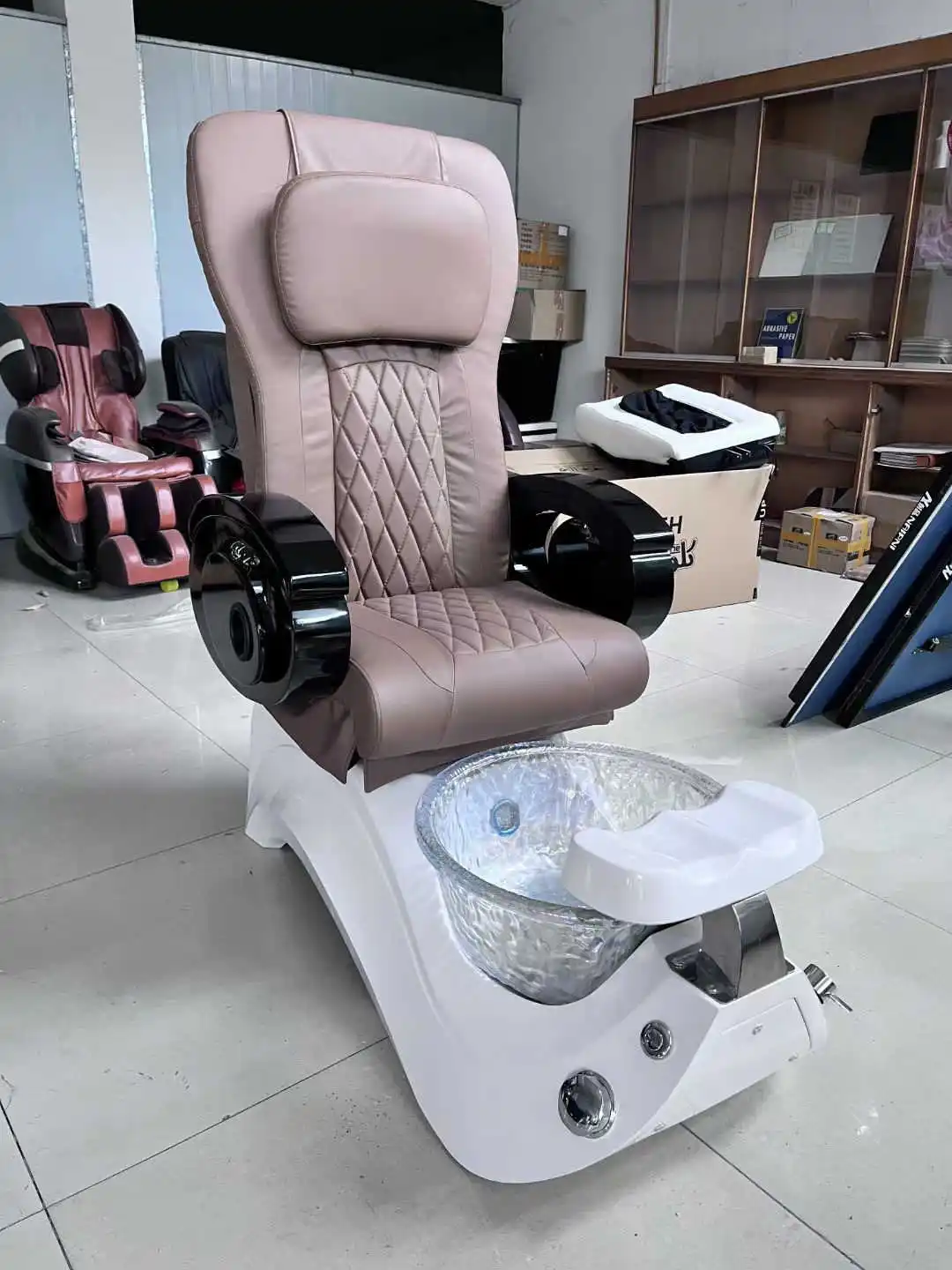 2023 Luxury Nail Beauty Salon Furniture Pedicure Spa Chair With Jet