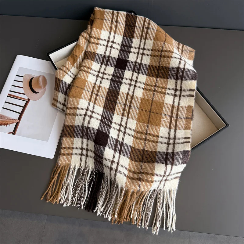 Luxurious printed autumn and winter fresh checked warm scarf shawl commuting versatile tassel imitation cashmere scarf