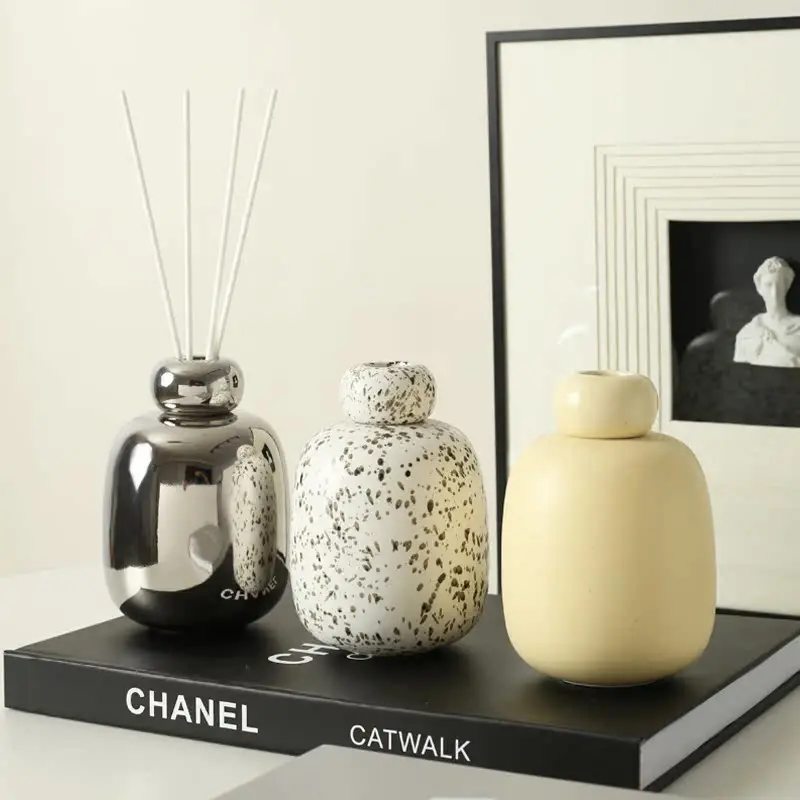 European Style Ceramic Diffuser Bottle Indoor Perfume Diffusion Bottle Indoor Ceramic Diffuser Bottle Countertop Ornament Decor