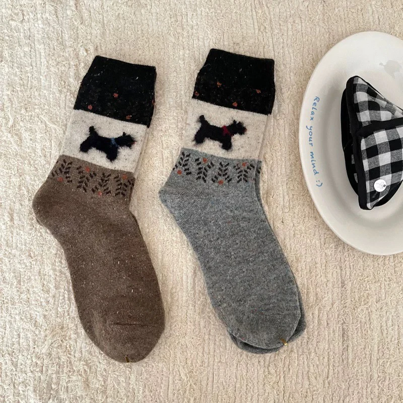 موضة الجوارب الصوفية للنساء الكرتون جرو منتصف العجل الجوارب سميكة وناعمة لخريف شتاء طالب أفخم الدافئة الكاحل دفئا