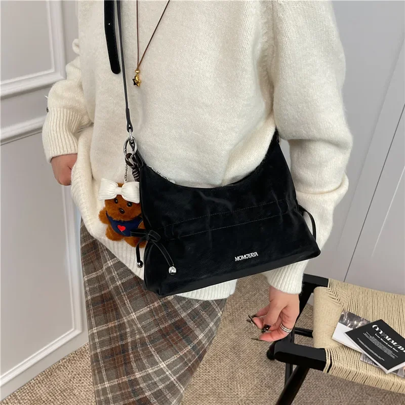 

Fashionable Trendy Design Large Capacity Shopper Bag For Women Solid Color And Leather Elegant Classic Style