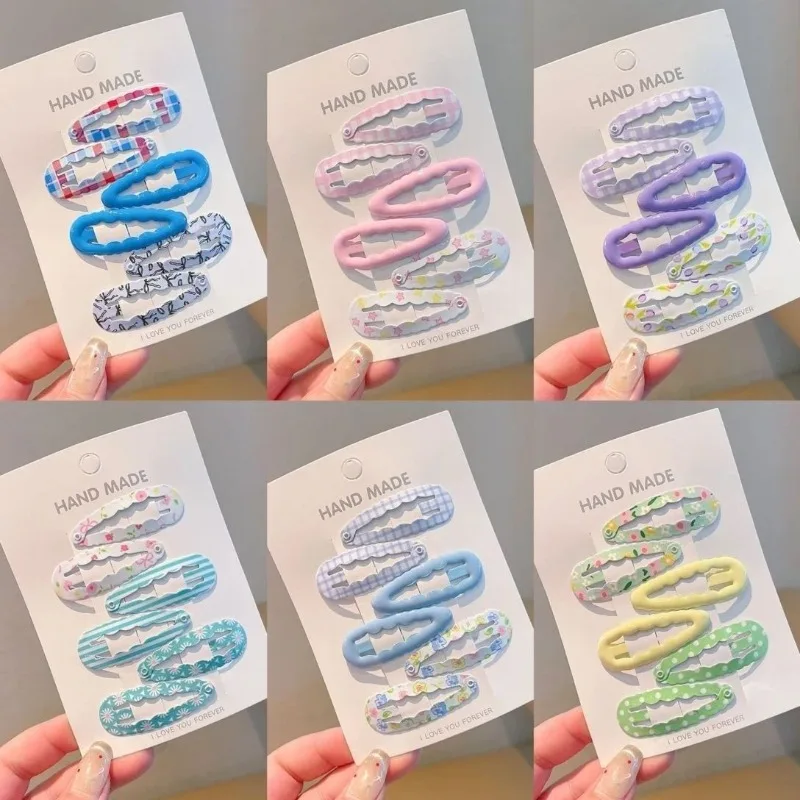 

Plaid Scallop Hair Clips Multi Color Side Set Non Pinch Comfort Fit Trendy Everyday Essentials for Bangs Layered Hair Styling