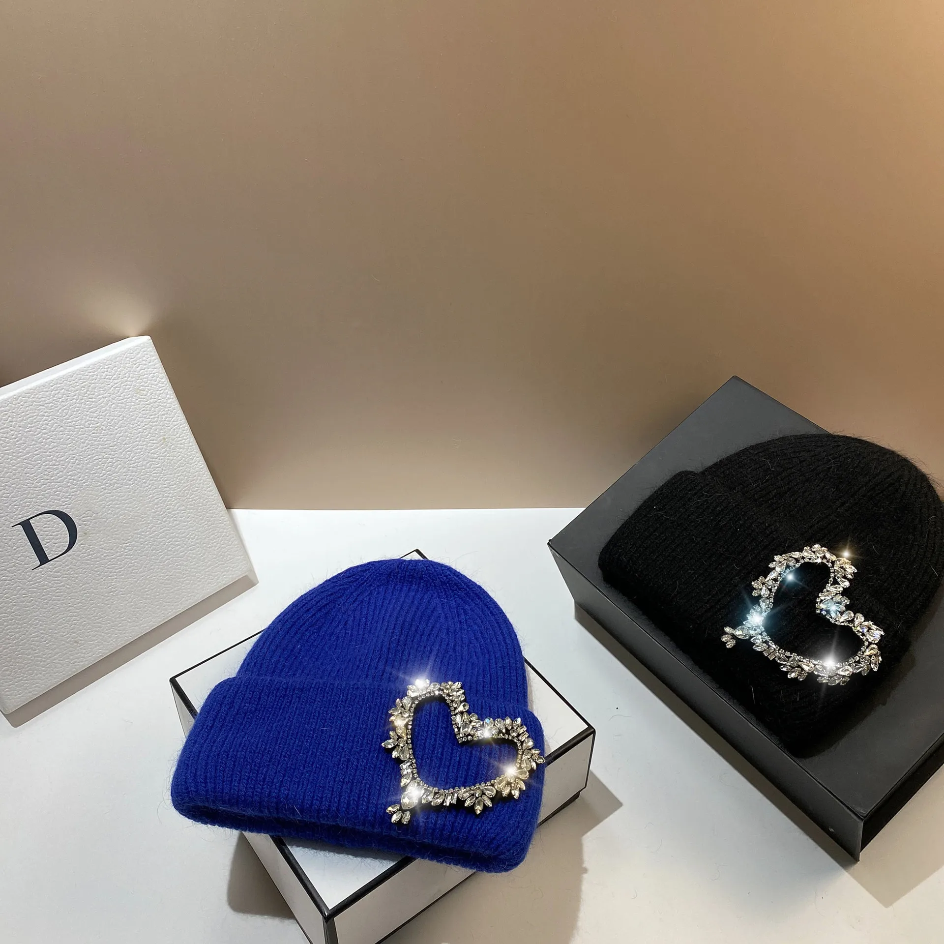 Luxury Heart Rhinestone Winter Beanies Women Solid Color Real Rabbit Fur Knitted Hat Lady Fashion Warm Pullover Caps Gifts