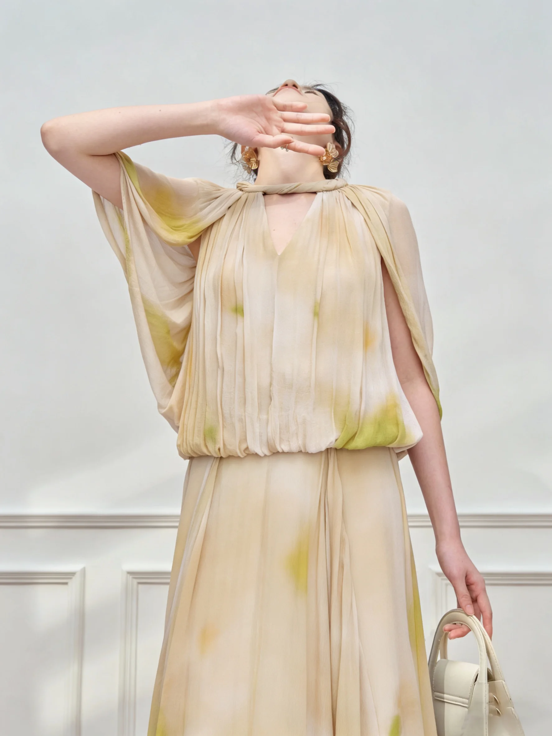 

Spring Season V-Ne Printed Blouse And High Waist Skirt Set Women's Faion Casual Loose Fit Mid-Spring New Arrival