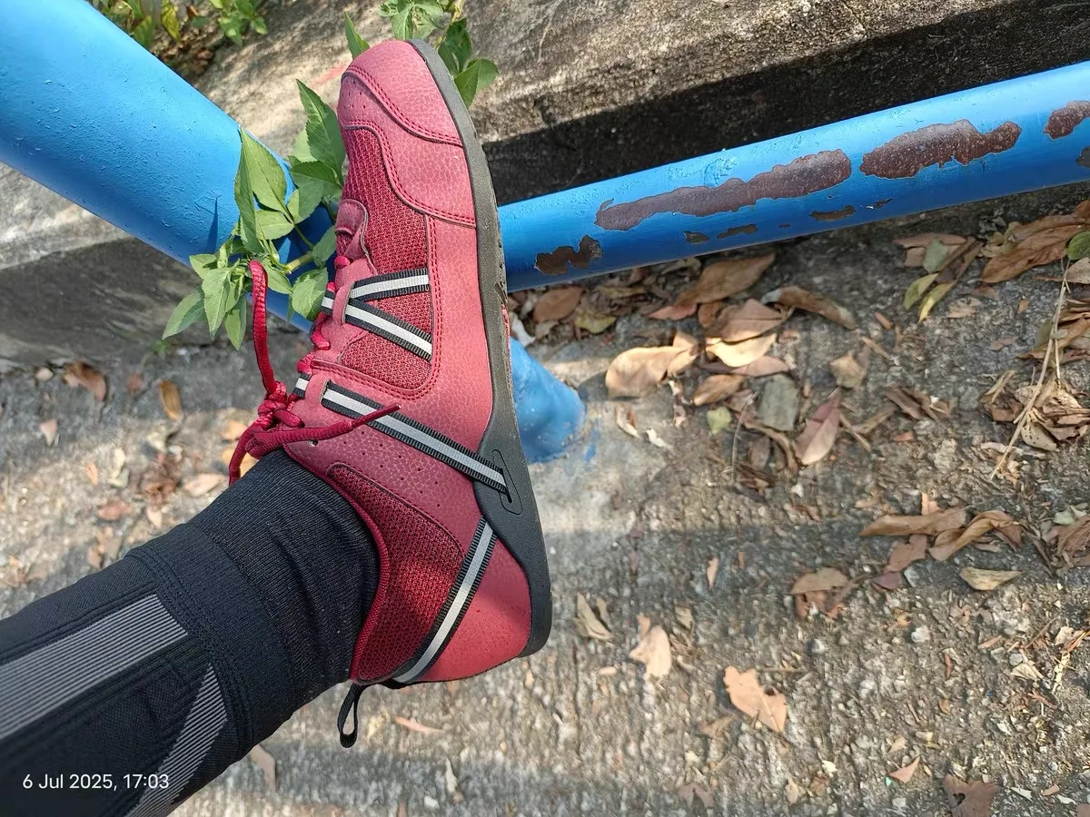 

Essential Hot Sale 2025 Breathable Wearable Walking Shoes Men's Women's Hiking Shoes Outdoor Shoes Sneakers Very Good