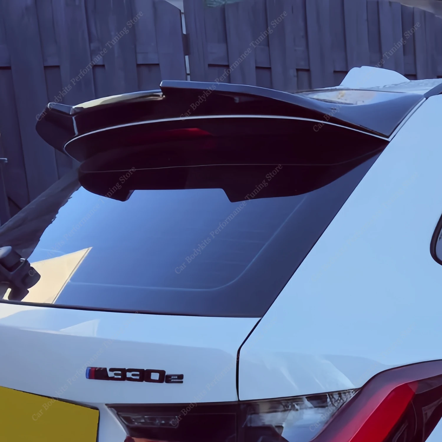 

Gloss Black MT Style Rear Roof Spoiler For BMW G21 320i 320d 330i 330d M340i M340d Touring 2019-2025 Rear Spoiler Caps Bodykits