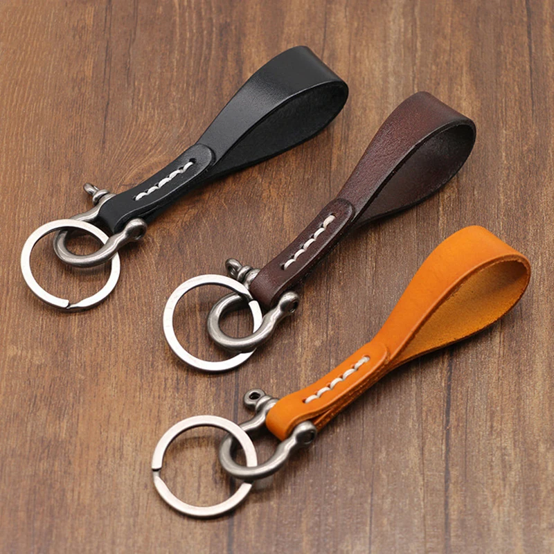 

Simple Handmade High Quality Cowhide Keychain Bag Charm Leather Car Key Lanyard Vintage Copper Horseshoe Buckle Backpack Pendant
