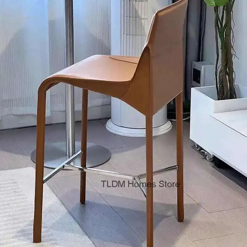 Nordic หนังเก้าอี้บาร์สําหรับห้องครัวบ้านพนักพิงเก้าอี้บาร์ Minimalist High-end Sense Designer สตูลสูงสําหรับ Small Apartment
