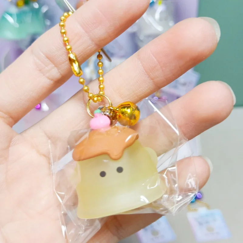 30 pçs bonito anime telefone pingente cintas charme tiras de telefone kawaii anime cordão para chaveiro corrente do telefone airpods caso pingente bonito