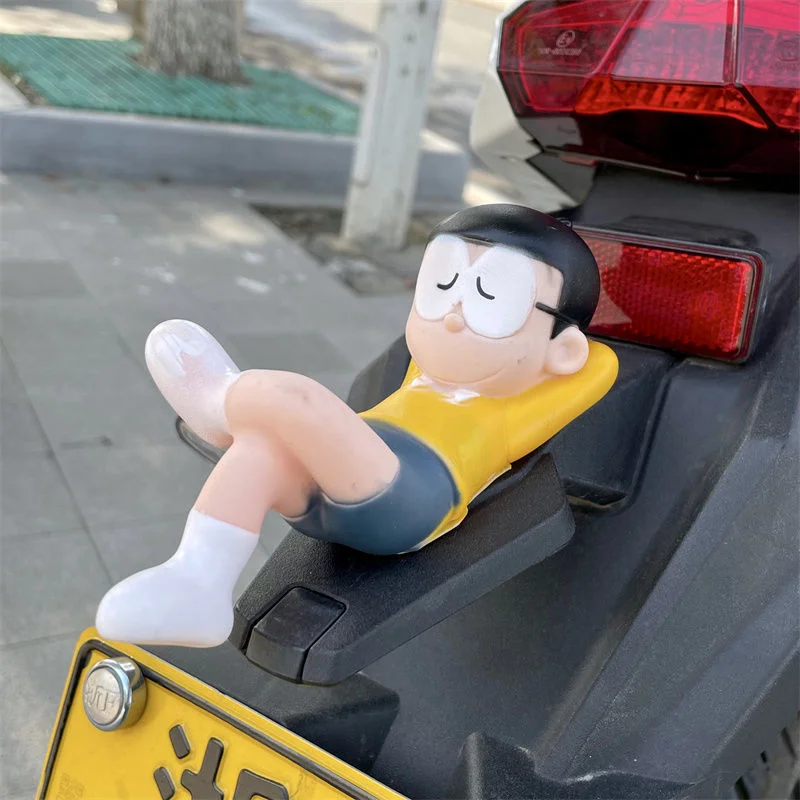 Motorcycle motorcycle decoration accessories ornament doll doll sleeping Doraemon Nobi Nobita beckons center console car