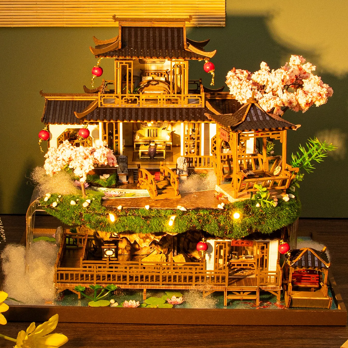 

Handmade 3D Wooden House Ornament, DIY Assembled Villa Hut Craft Model, Birthday Gift