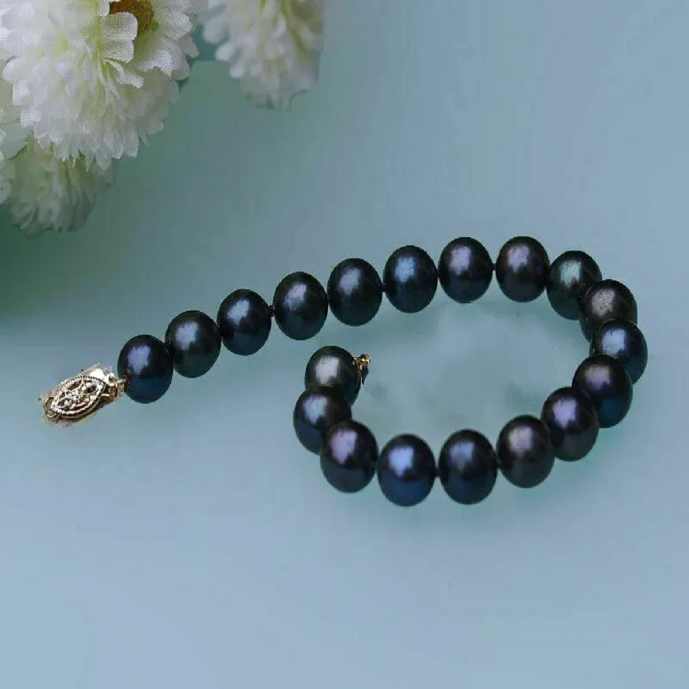 

Perfect 7.5-8 inch 9-10mm AAA South Sea Round Black Pearl Bracelet with 14k Gold Buckle