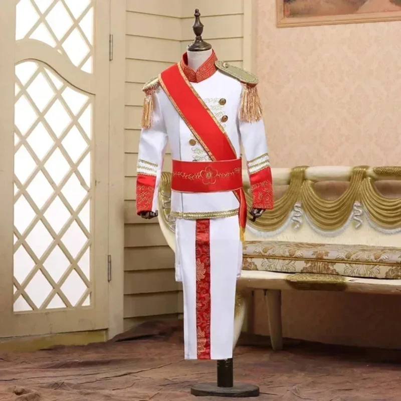 British Queen's Guard Uniform William Royal Guards Soldiers Costume European Prince Suit Full Set cm;5