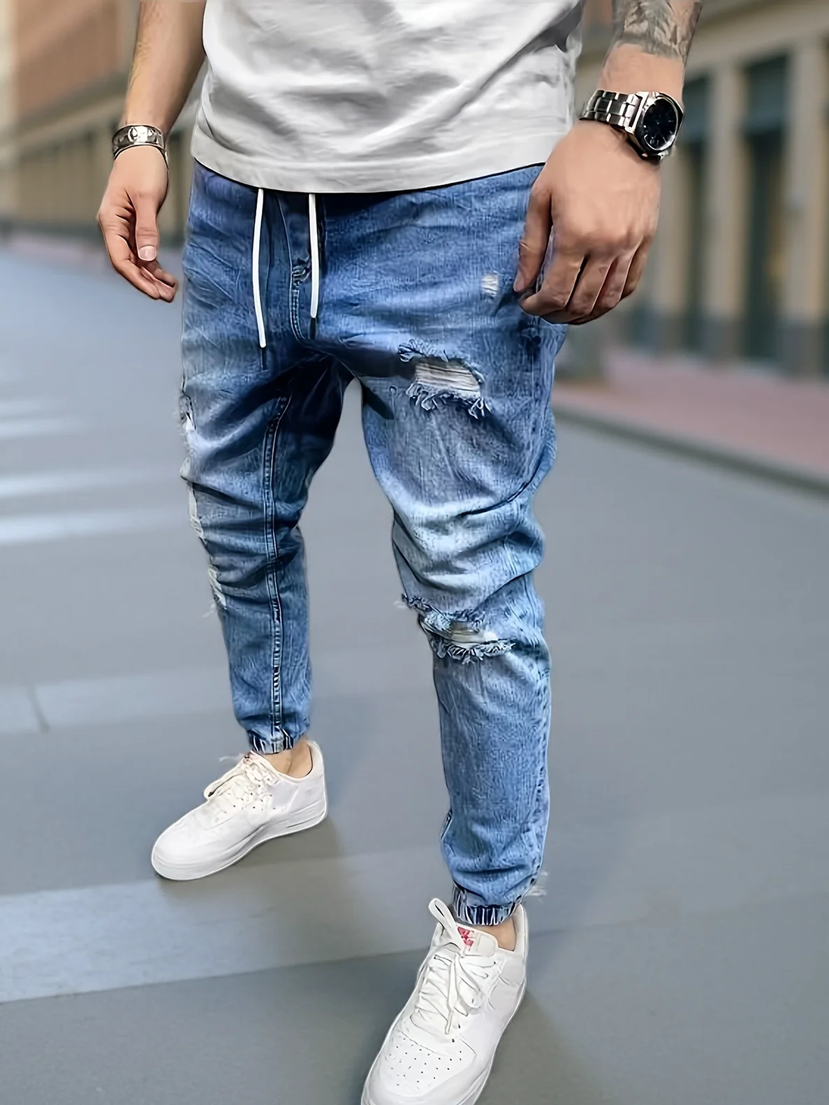 Jeans elásticos leves e justos masculinos |   Azul claro com design rasgado, estilo de rua casual versátil |   Mistura de algodão para todos S