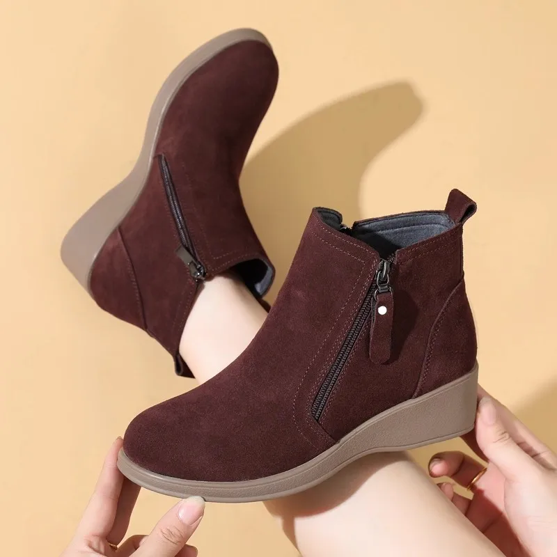 

Модные ботинки большого размера, женские ботильоны из натуральной кожи на танкетке, осень-зима, новые исходящие женские ботинки с боковой молнией