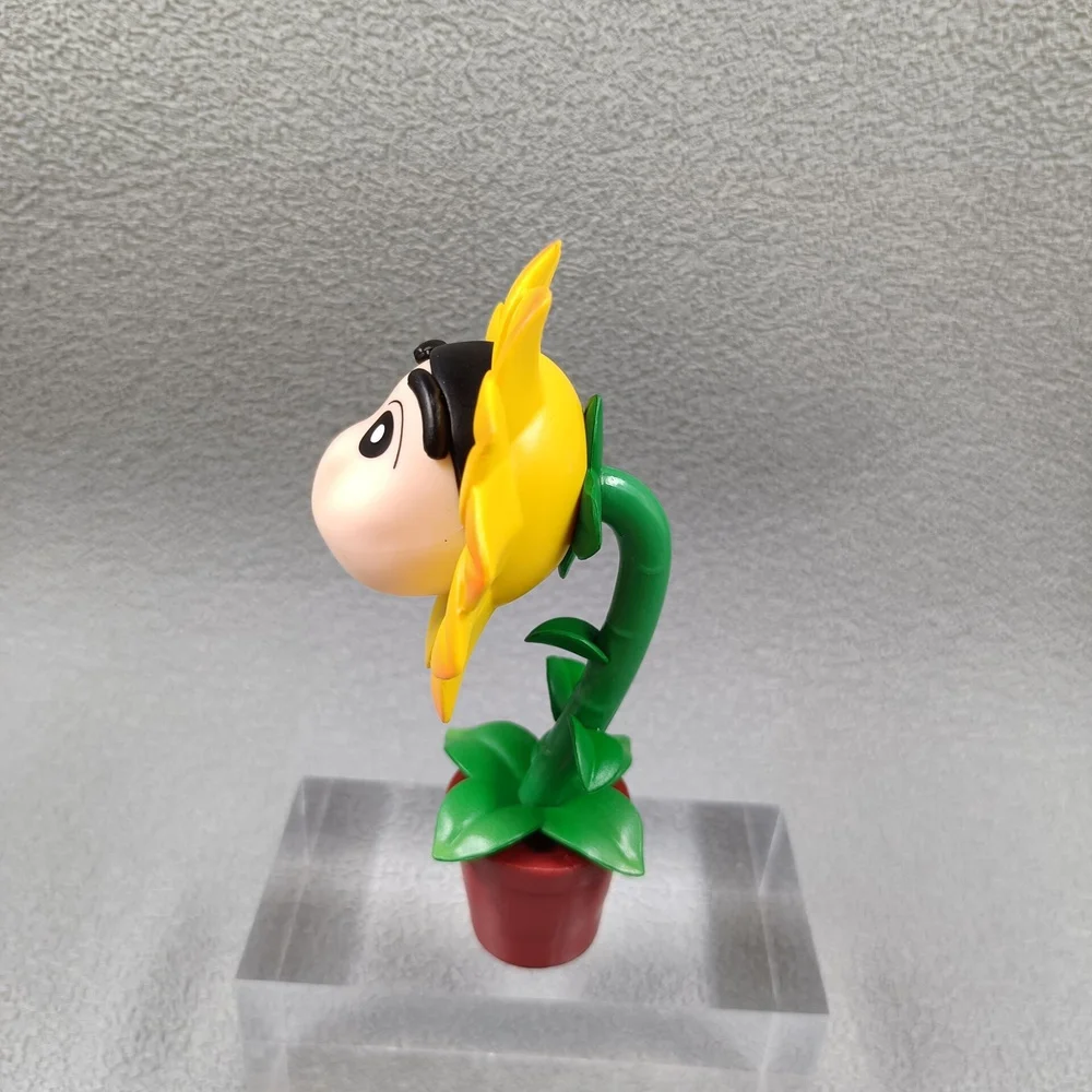 Crayon Shin Chan Kasukabe Flower Shop Shinnosuke Kawaii Q Version Anime Figure Sunflower Pvc Model Collection Ornament Kid Toys