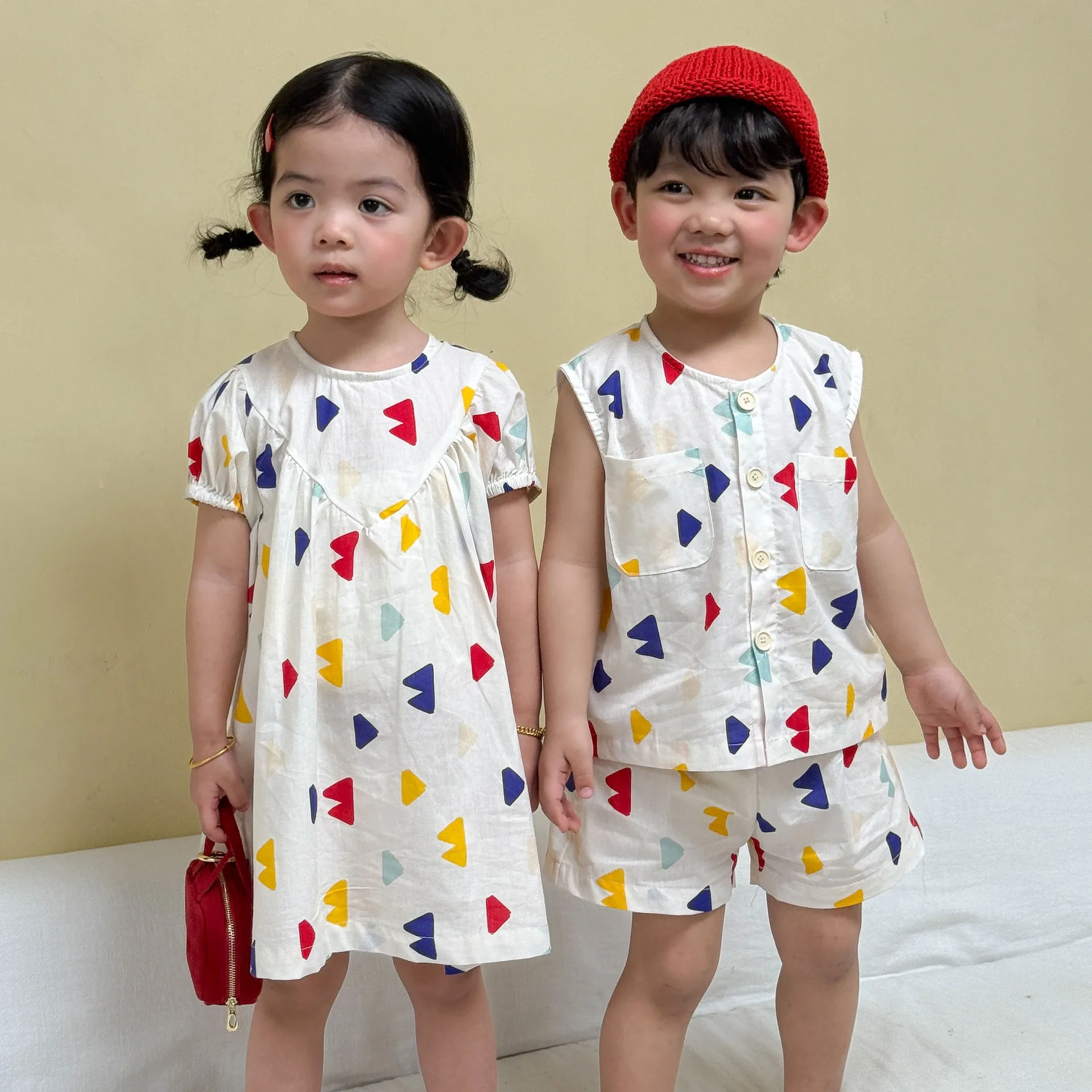 

2026 Summer New Thin Breathable Children Clothes Set Boys Vest Shorts 2pcs Suit Fashion Girls Short Sleeve Dress Kids Outfits