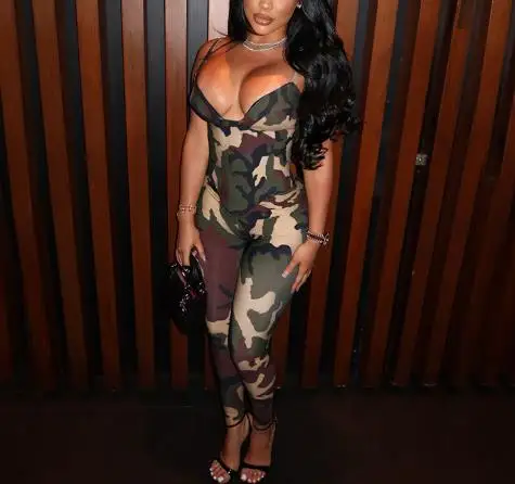 

2025 Spring/Summer New Women's Wide Shoulder Strapless Strapless Strapless, Bareback Rope Camouflage pleated Pants Set