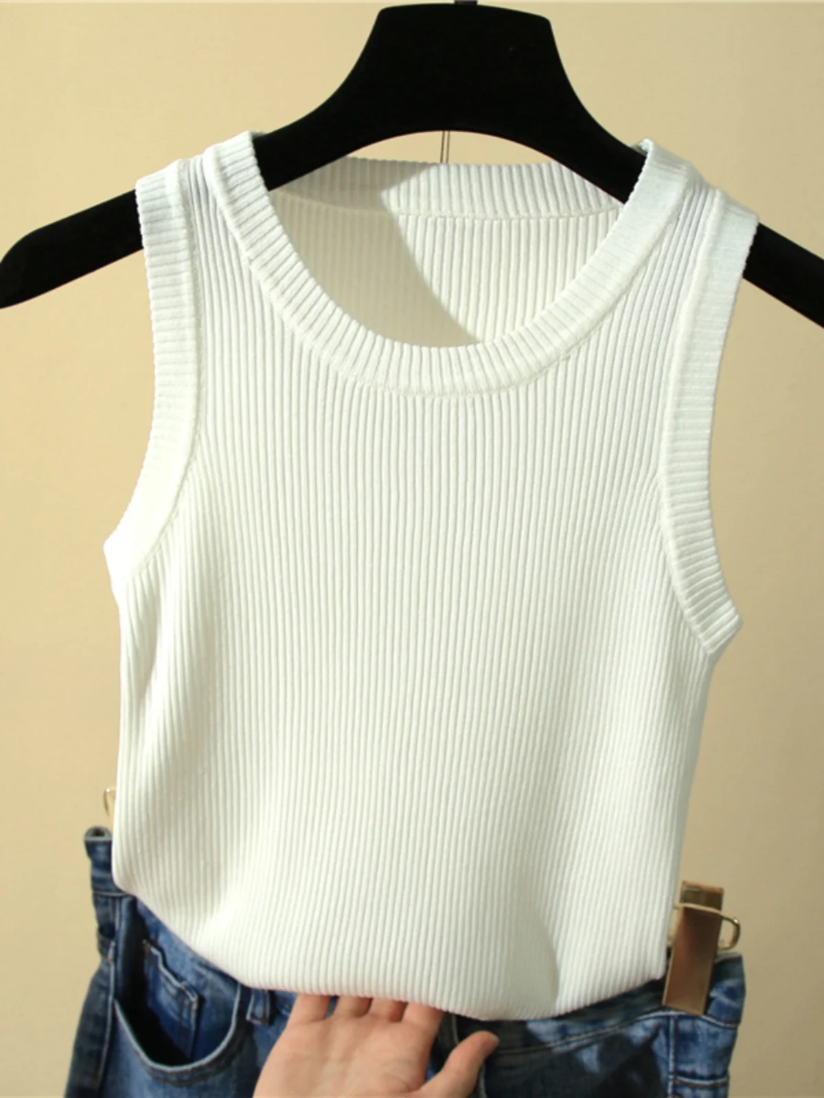 

Women's Summer Svel Vest Pure Color Strapl Top Button Tail Inner Wear White T-irt ort Sle Commute Korean Version