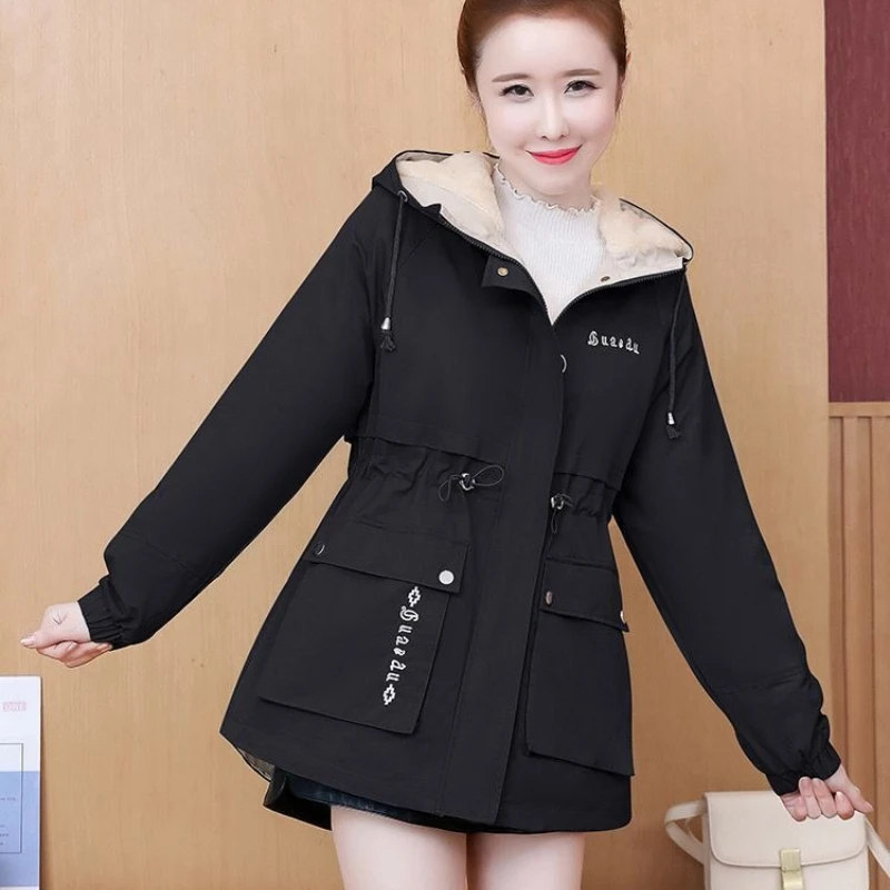 

Women's Winter Thickened Fleece Parka Coat 2025 Petite Short Cargo Jacket with Insulation Warm Outerwear for Outdoor Activities