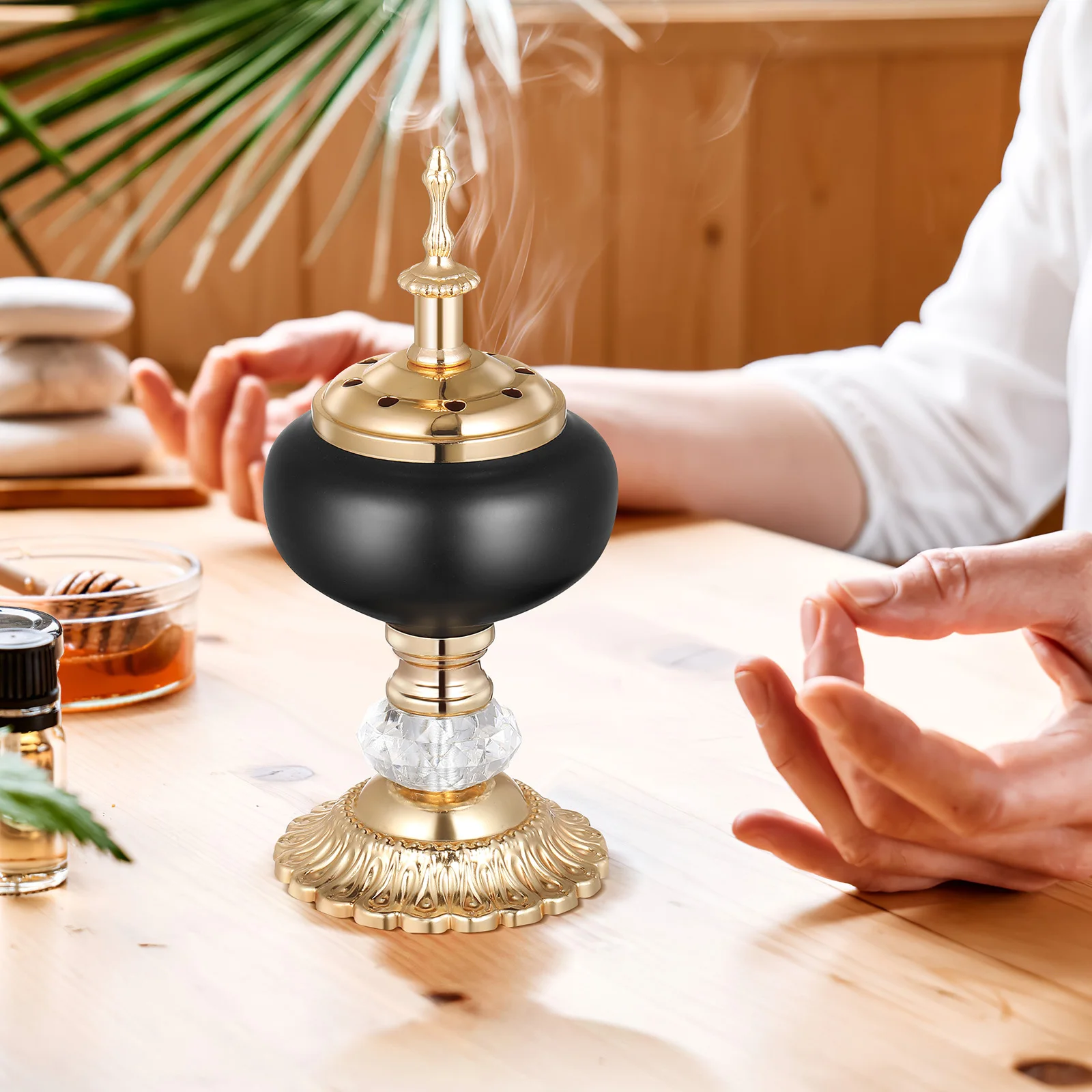 

Iron European Incense Burner Metal Decoration Meditation Relaxation Improve Sleep Home Office Incense Burner