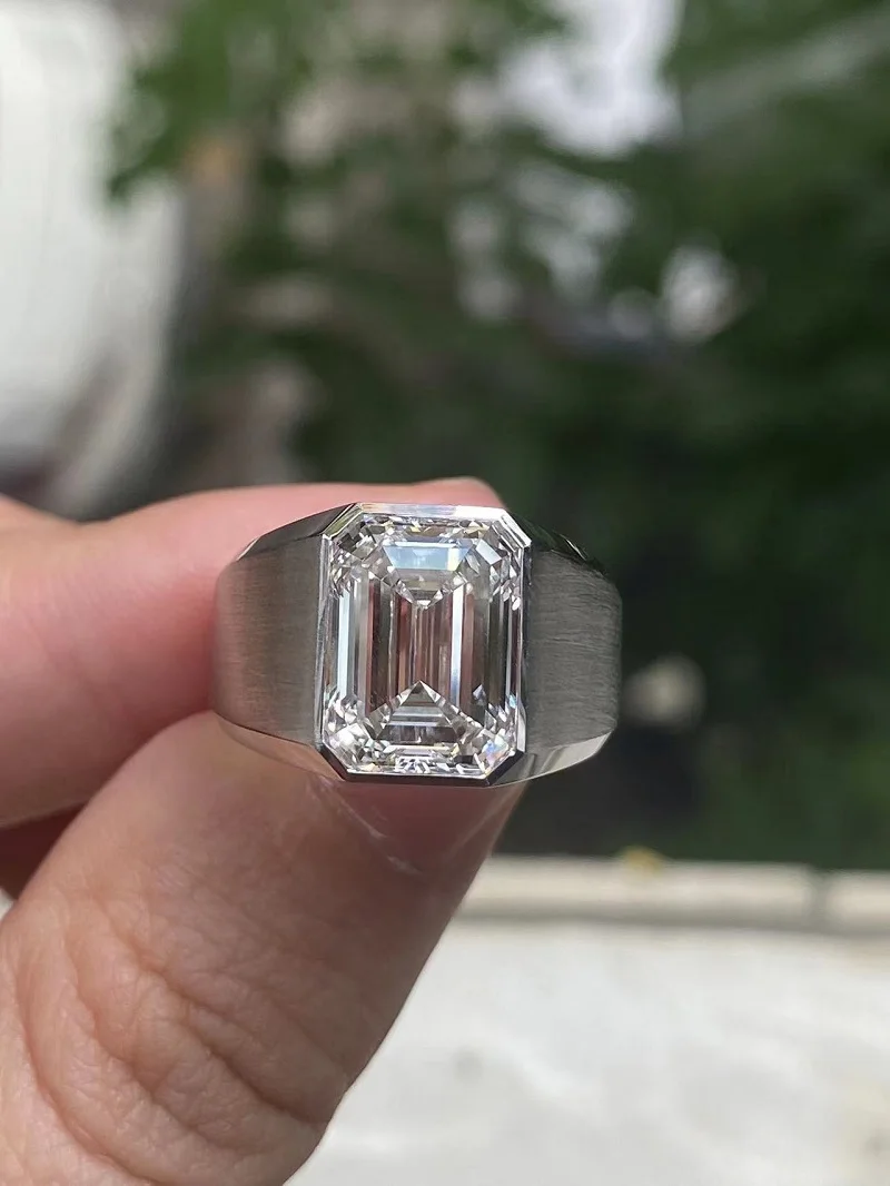 Ruif Customize 18K Gold about 5ct Emerald Cut CVD Lab Grown Diamond Ring Wedding Engagement Cocktail Men finger Fine Jewelry