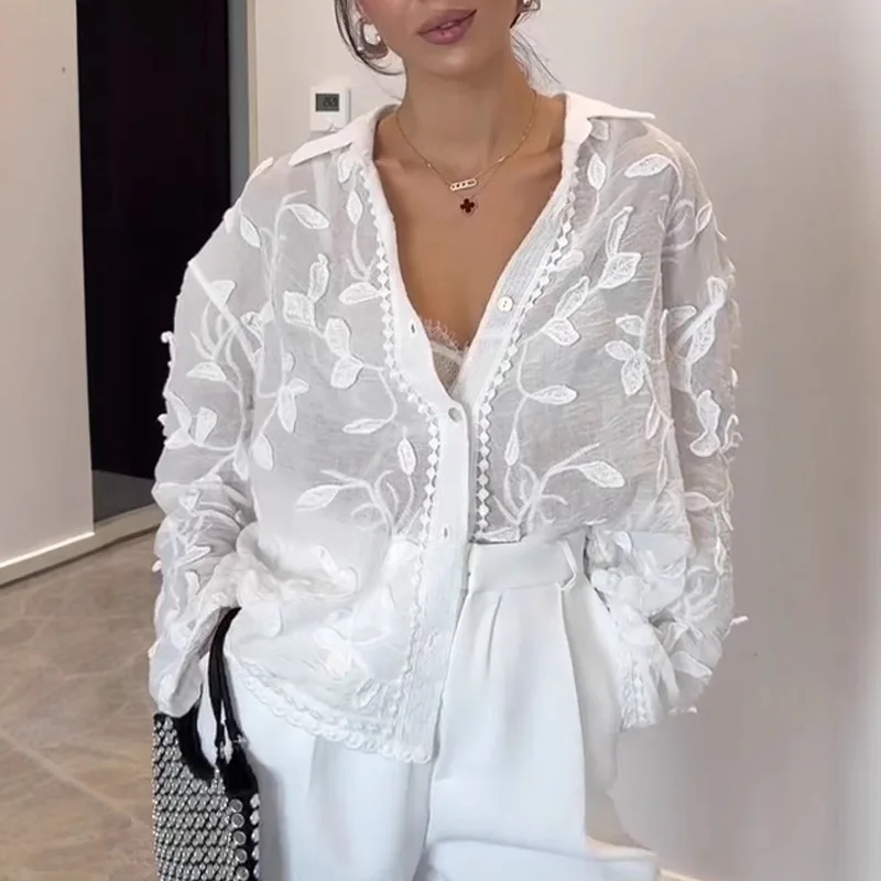 

Spring Summer New Women Embroidery Lapel Long Sleeved Shirts Sun Protection Embroidery Female Loose Blouses Tops