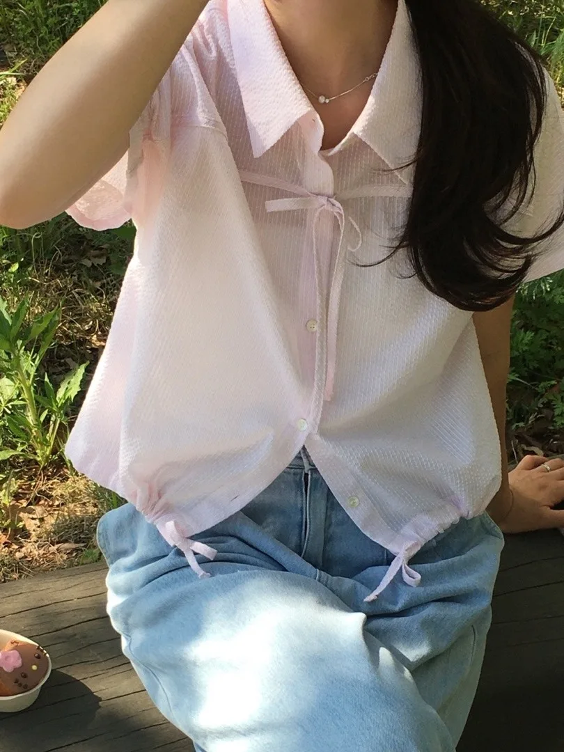 เสื้อคาร์ดิแกนเปิดคอทรงตรงสำหรับผู้หญิง ผ้าเนื้อสัมผัสพิเศษ ลายทางฟองอากาศ ลมอ่อนโยนในฤดูร้อน ติดกระดุมเม็ดเดียว รุ่น Sve irt