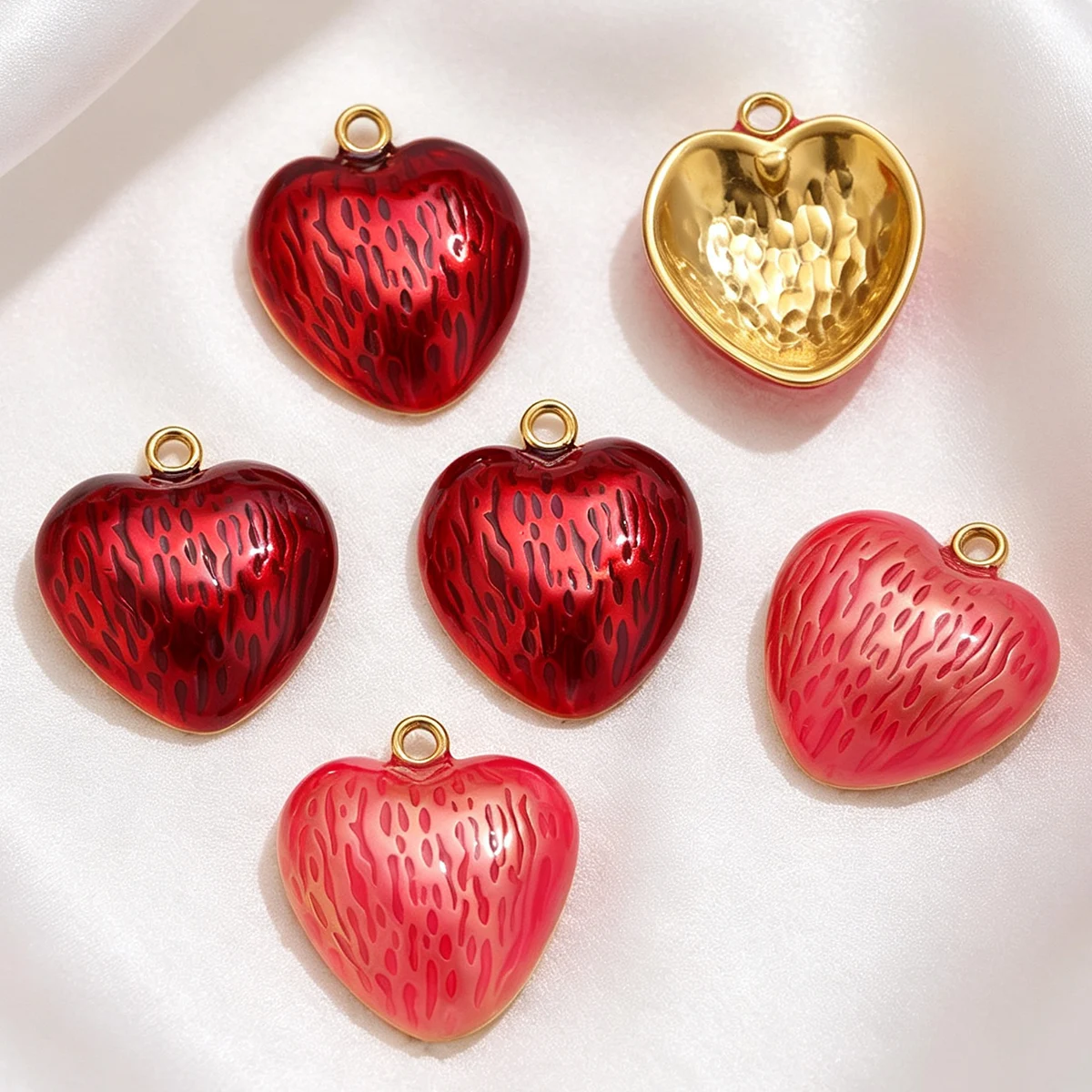 Vintage Fashion Wholesale - จี้เคลือบอินาเมล 2 ชิ้น สแตนเลสสตีล ลายหัวใจวินเทจ สำหรับทำสร้อยคอ