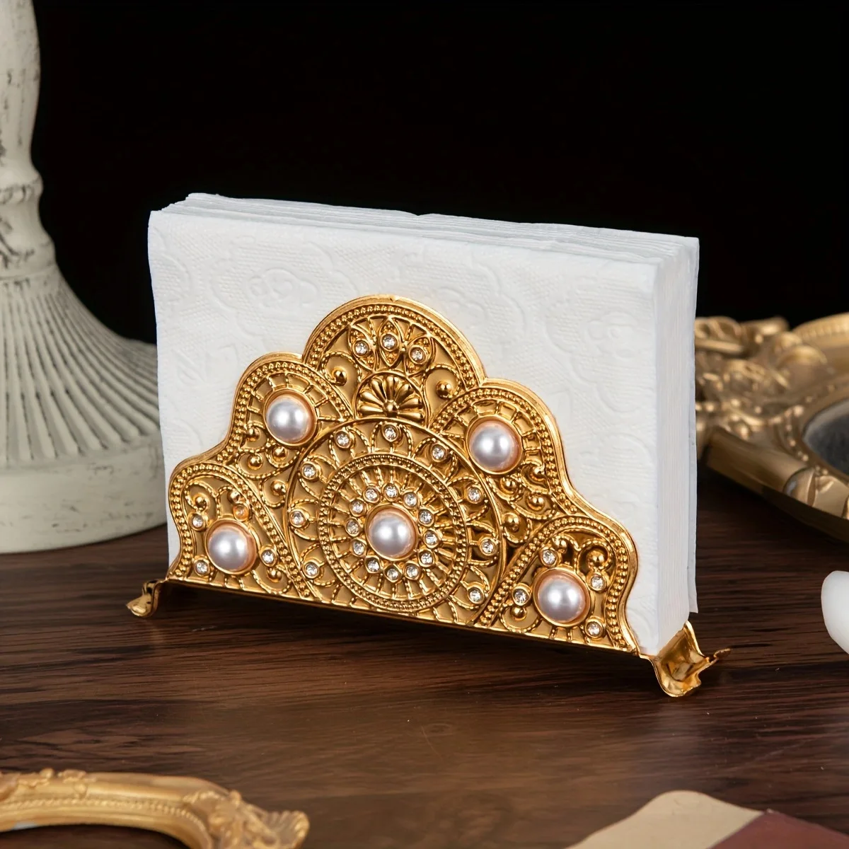 

Europe Style Table Tissue Holder Napkin Rack Stand Metal Art Craft Home Decoration Hotel Restaurant Desktop Cafe Ornaments Gift