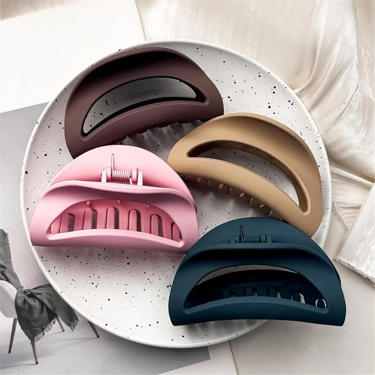 

618 Mega Sale 6Pcs Silicone Hair Claw Clips for Women, Flexible Hair Clip,Non-Slip Won'T Break Cozy Claw Clips for Thick Hair